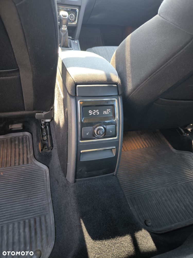 Skoda Superb 2.0 TDI Elegance - 5