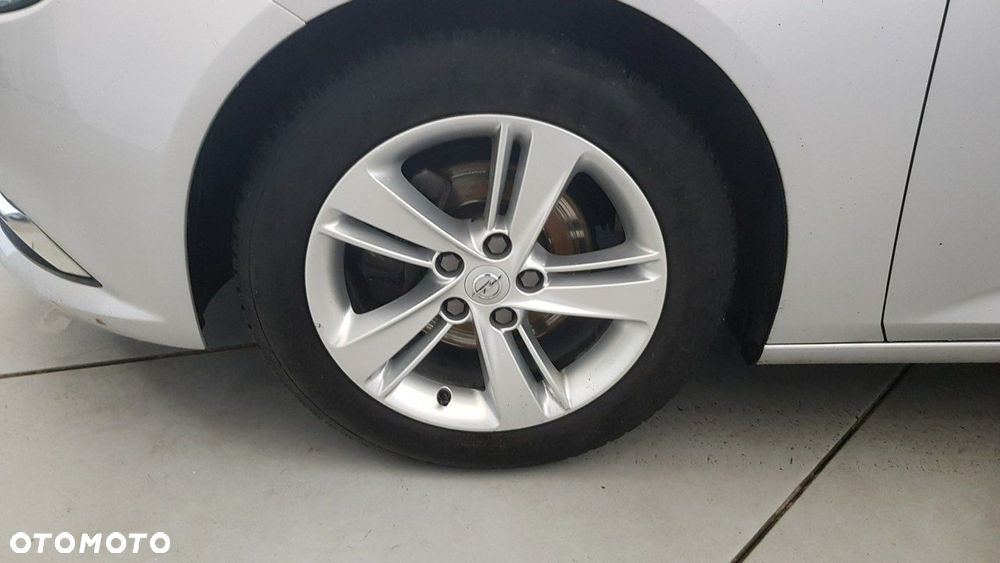 Opel Insignia - 13