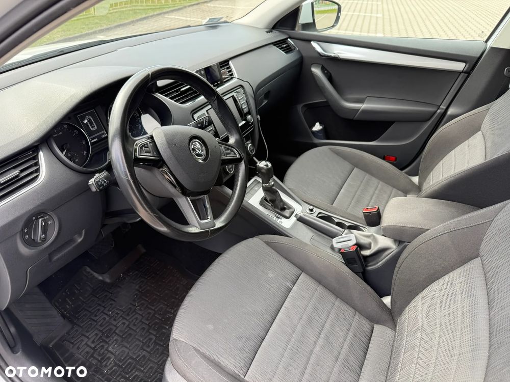 Skoda Octavia 1.8 TSI Elegance DSG - 9
