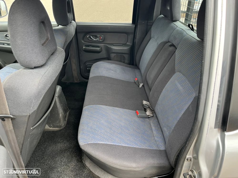 Mitsubishi L200 2.5 TD Strakar Elegance HT - 13