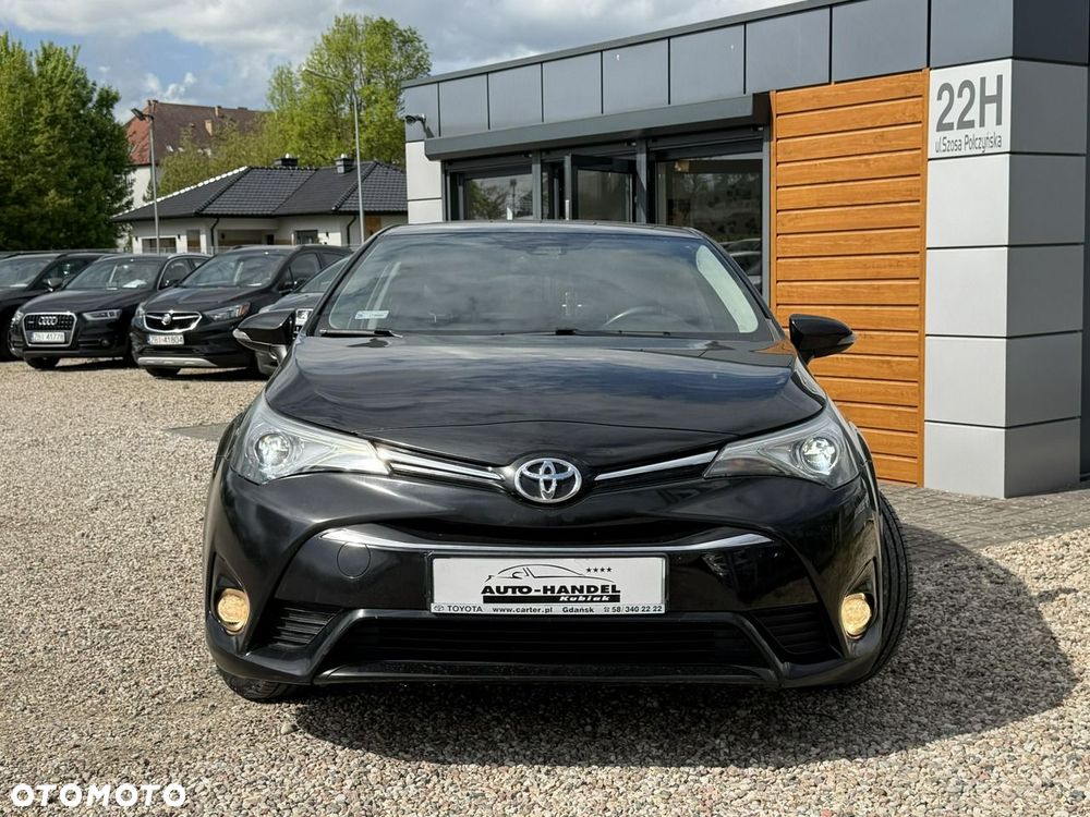 Toyota Avensis - 2