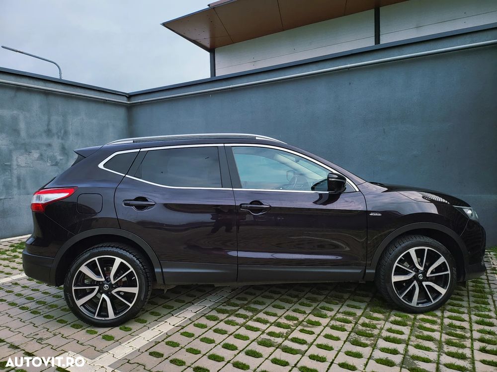 Nissan Qashqai 1.6L dCi Start/Stop 4X4-i Tekna - 17