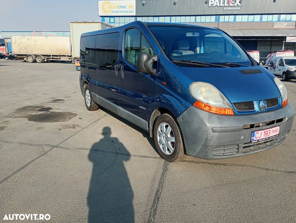 Renault Trafic 1.9 dCi Passenger Authentique - 2