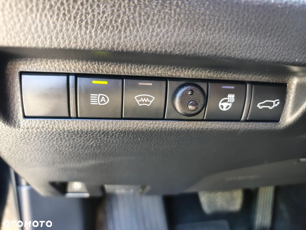 Toyota RAV4 2.5 Hybrid Black Edition by JBL 4x4 - 19