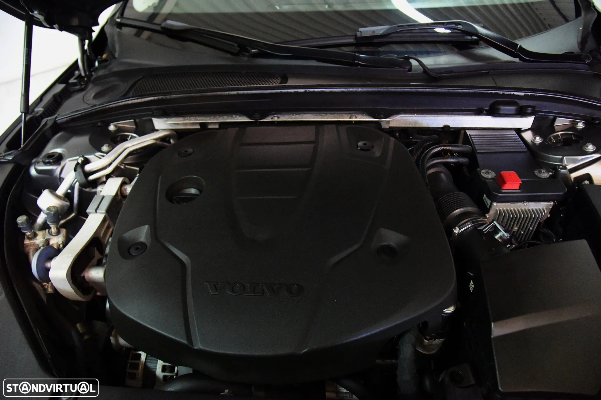 Volvo V90 2.0 D4 Momentum Geartronic - 10
