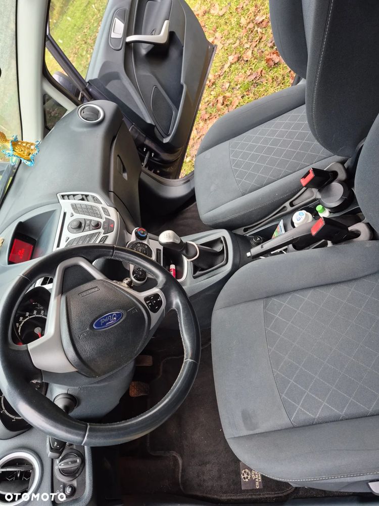 Ford Fiesta 1.6 TDCi DPF Gold X - 14