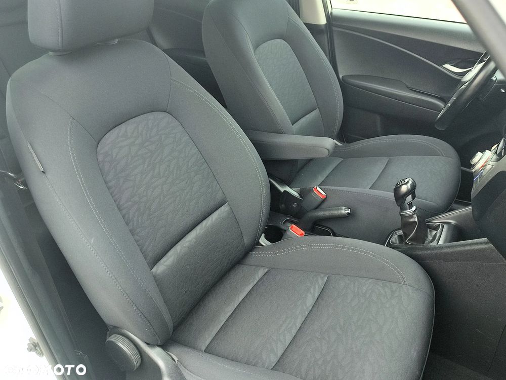 Hyundai ix20 1.4 blue YES Gold - 27