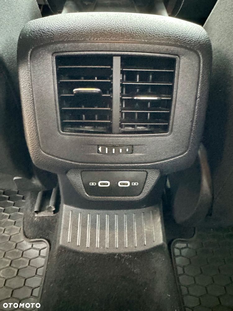 Volkswagen T-Roc 1.5 TSI GPF ACT Advance - 30