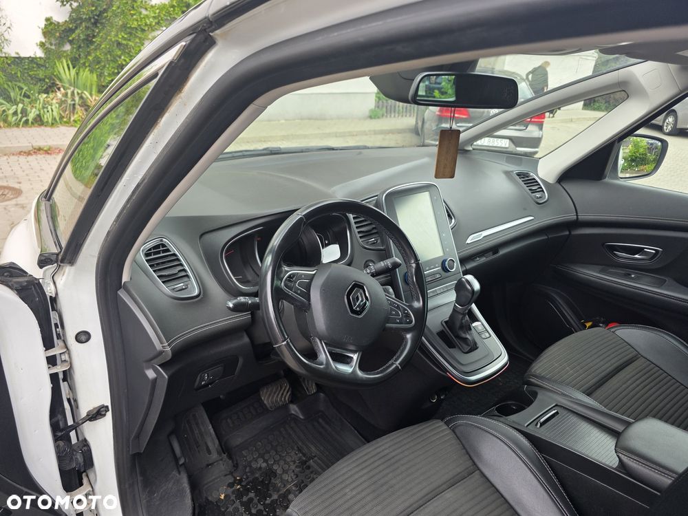 Renault Scenic - 5
