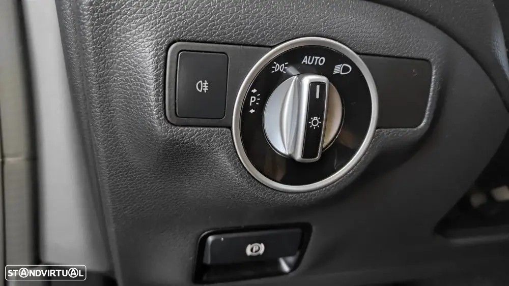 Mercedes-Benz CLA 200 - 44