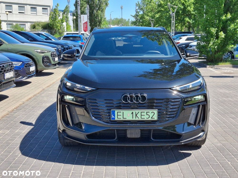 Audi Q6 e-tron - 3