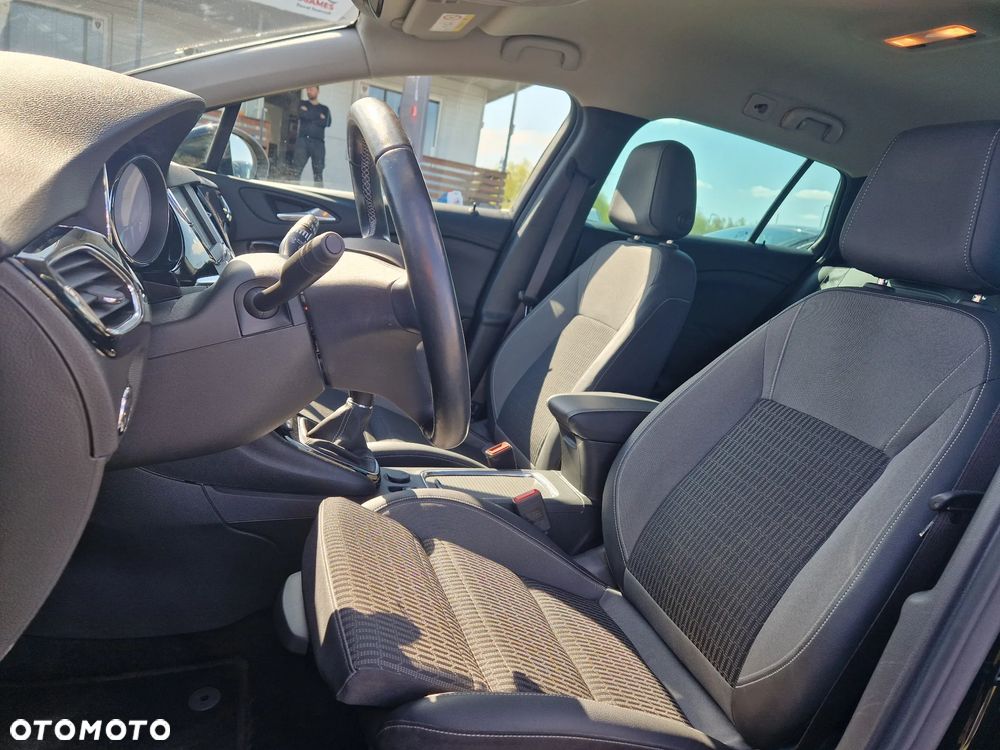 Opel Astra 1.2 T Ultimate S&S - 12