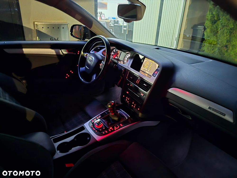 Audi A4 Avant 2.0 TDI DPF quattro S line Sportpaket (plus) - 5