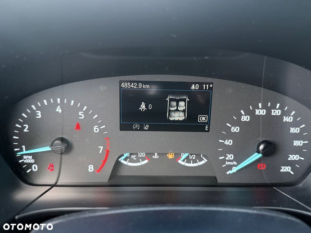 Ford Kuga 1.5 EcoBoost TITANIUM - 33