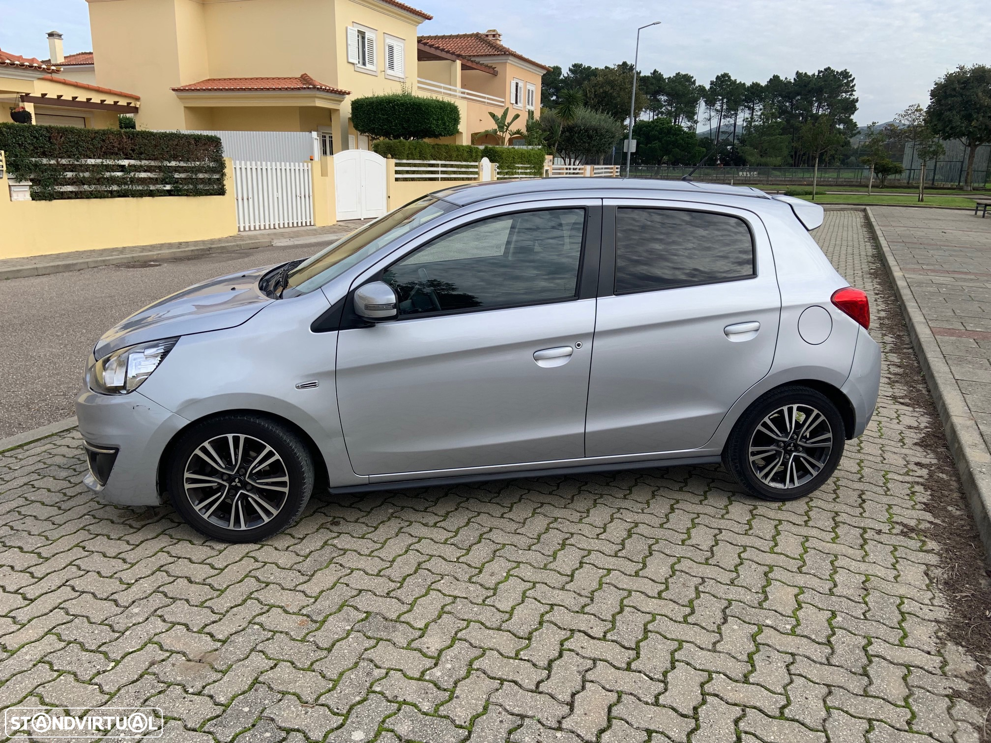 Mitsubishi Space Star 1.2 Intense - 8