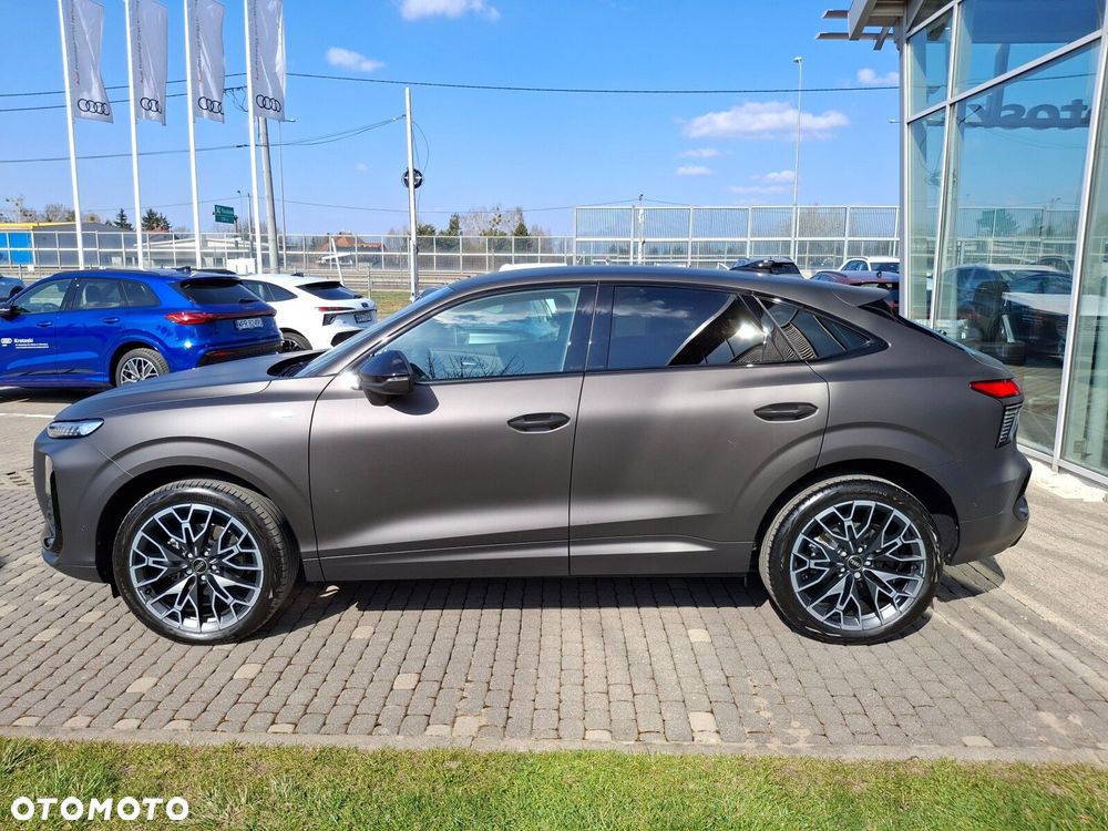 Audi Q3 Sportback - 6