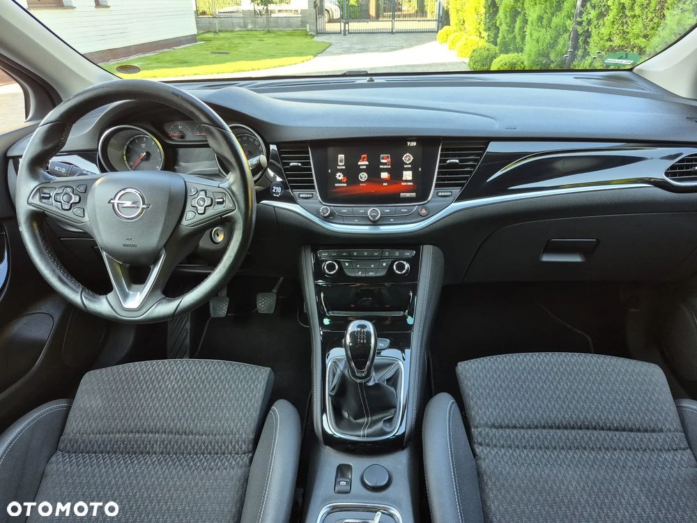 Opel Astra 1.6 T Dynamic S&S - 16