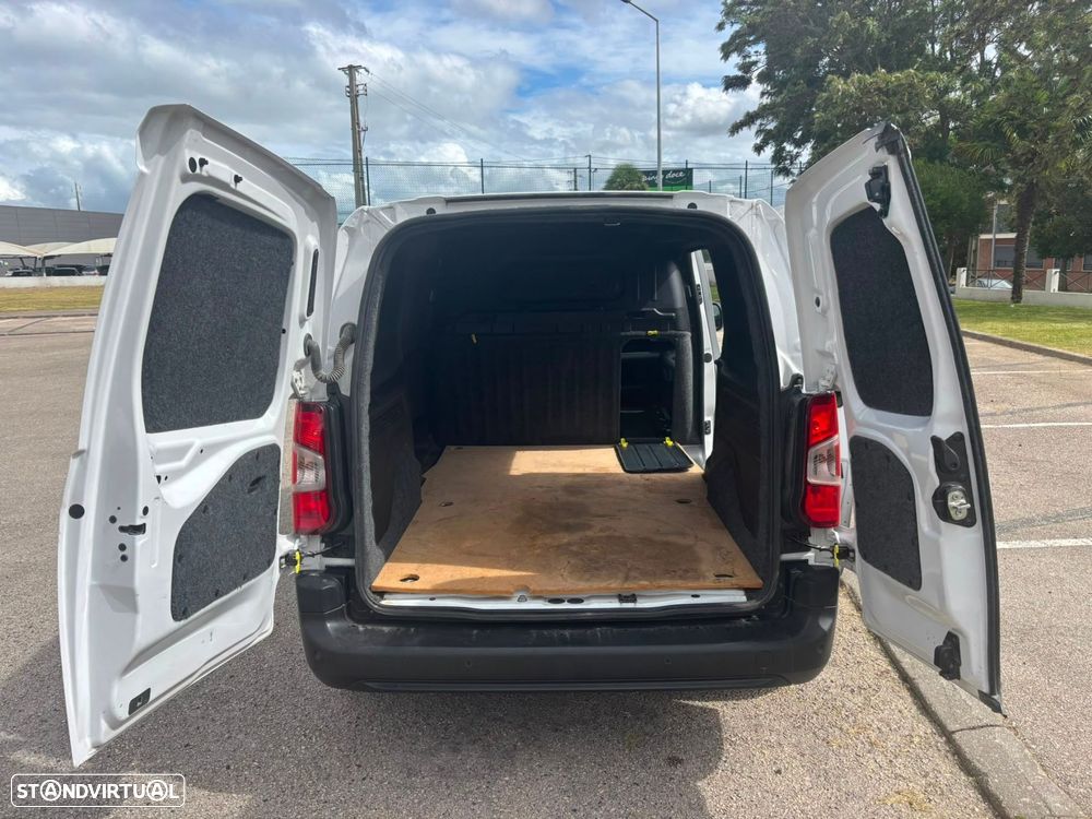 Toyota Proace City 1.5D L1 COMFORT 102cv - AC - GPS - IVA DEDUTÃVEL - 14
