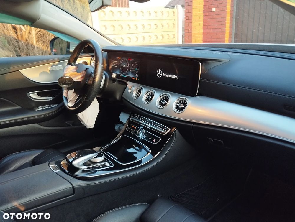 Mercedes-Benz Klasa E 200 9G-TRONIC Avantgarde - 8