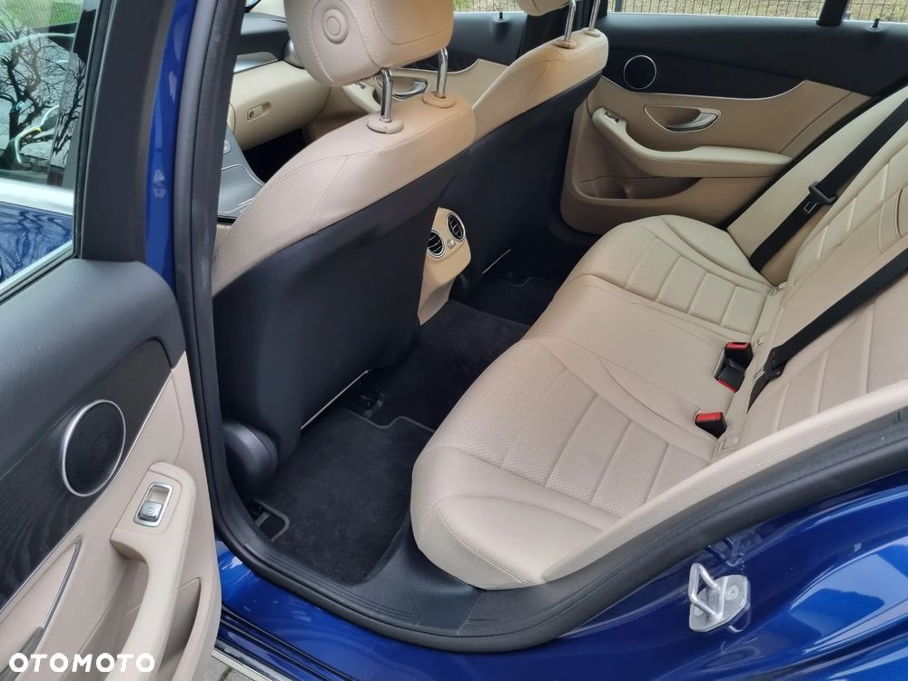 Mercedes-Benz Klasa C 220 d 9G-TRONIC Exclusive - 20