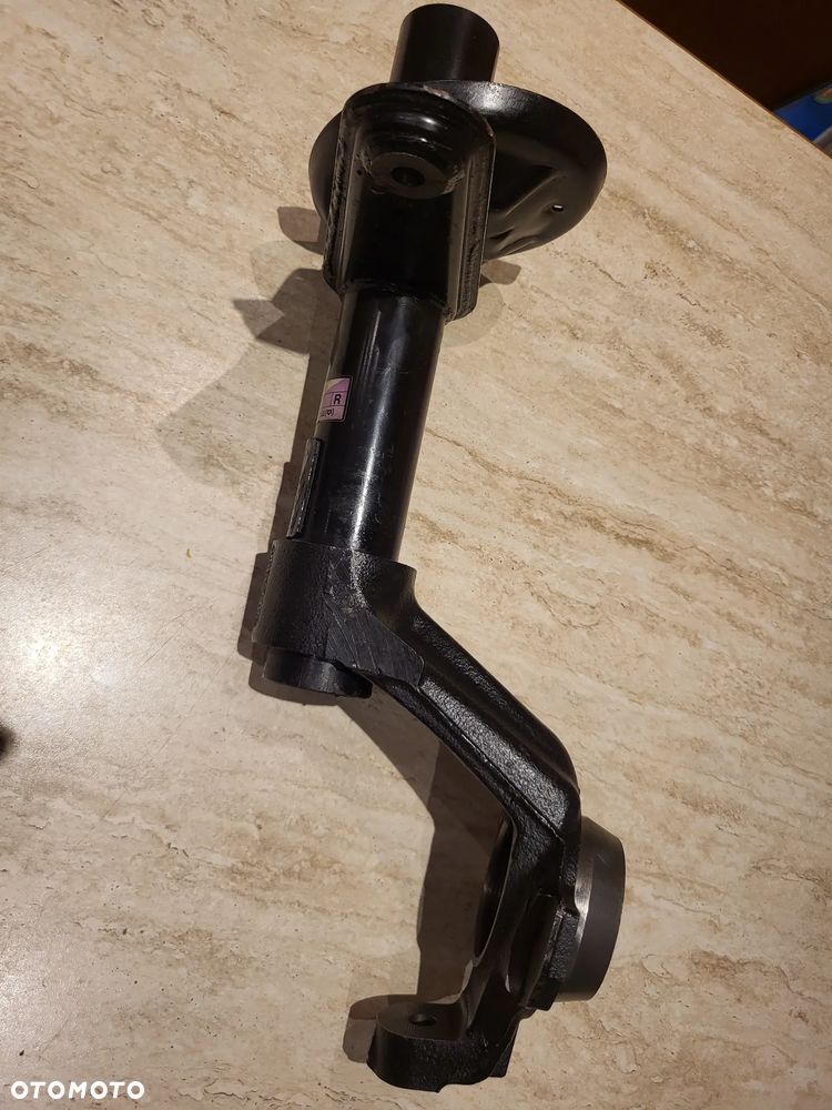 ZWROTNICA Daewoo  LANOS koła  13" PRAWA -ABS 64 mm - 2
