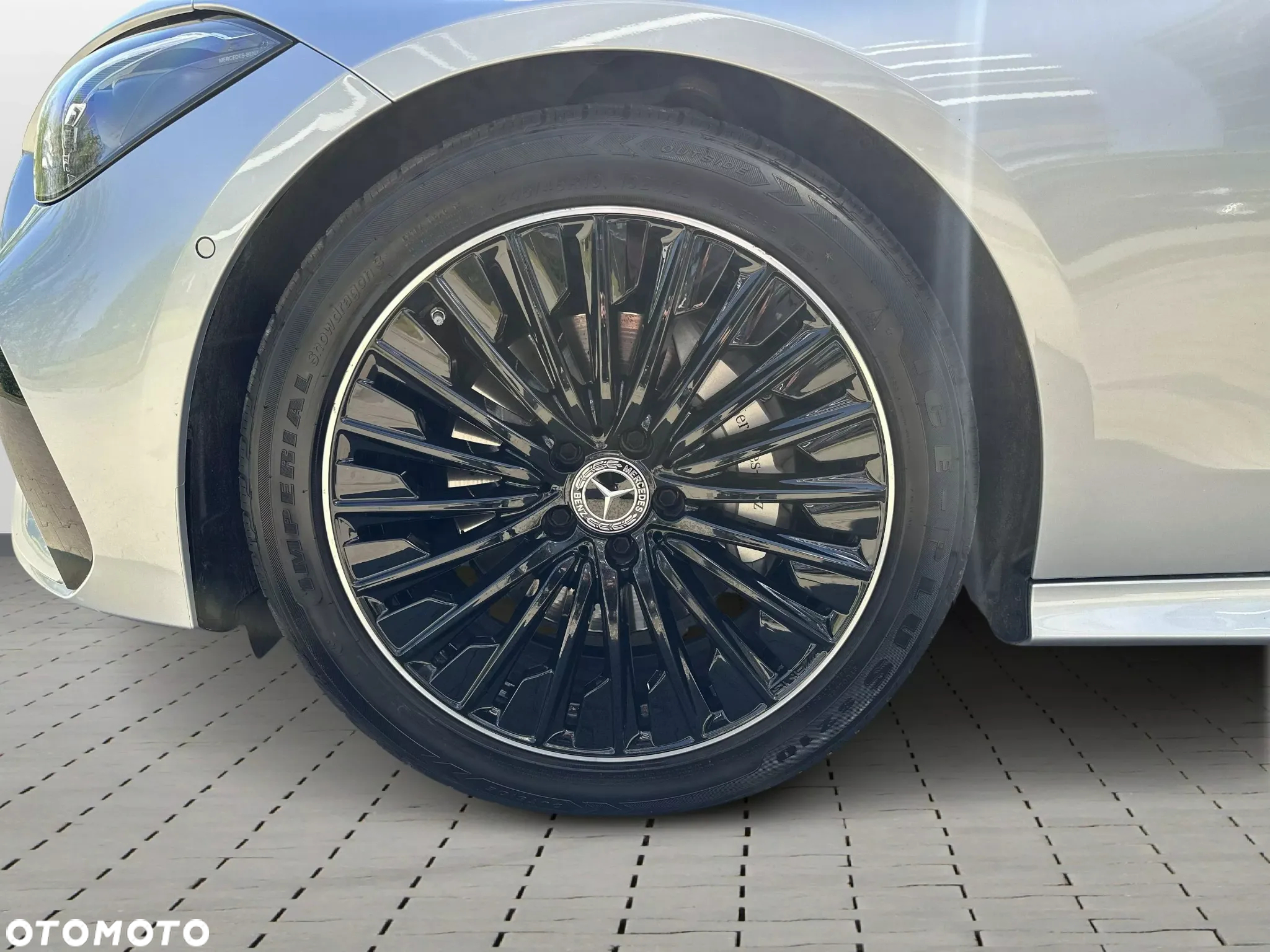 Mercedes-Benz CLE 300 e PHEV AMG Line - 15