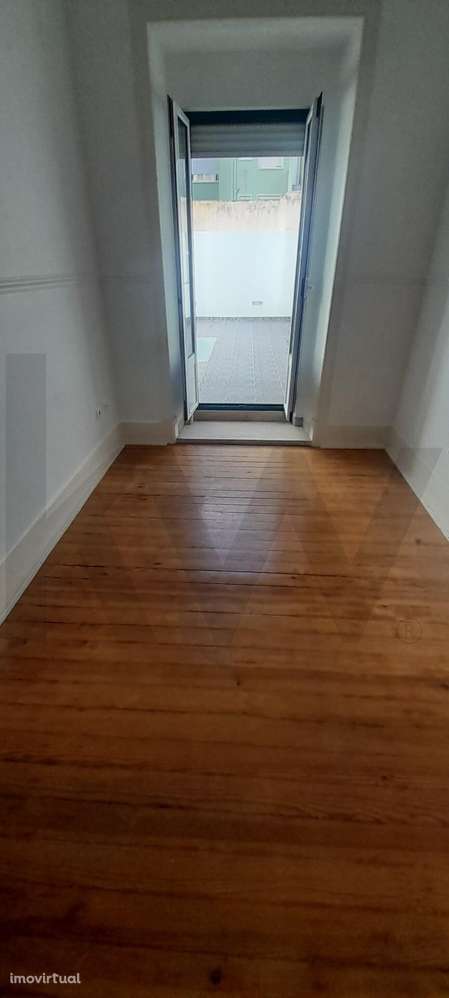 T2 Renovado C/ Terraço Centro Campo Ourique - Grande imagem: 5/10