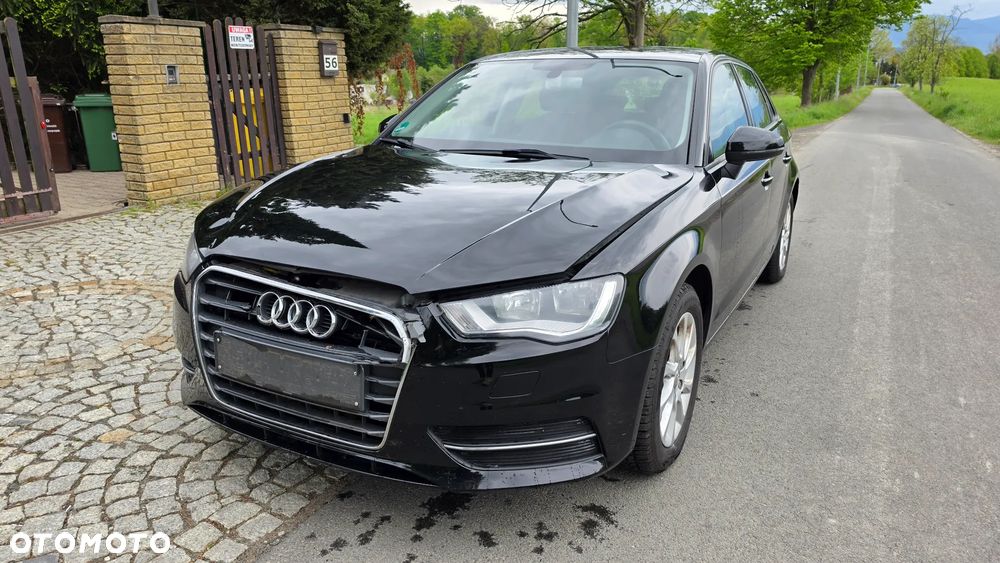 Audi A3 Sportback - 2