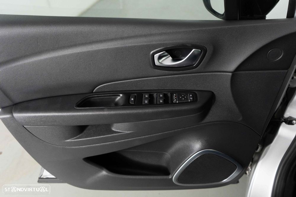 Renault Captur 1.5 dCi Exclusive - 20