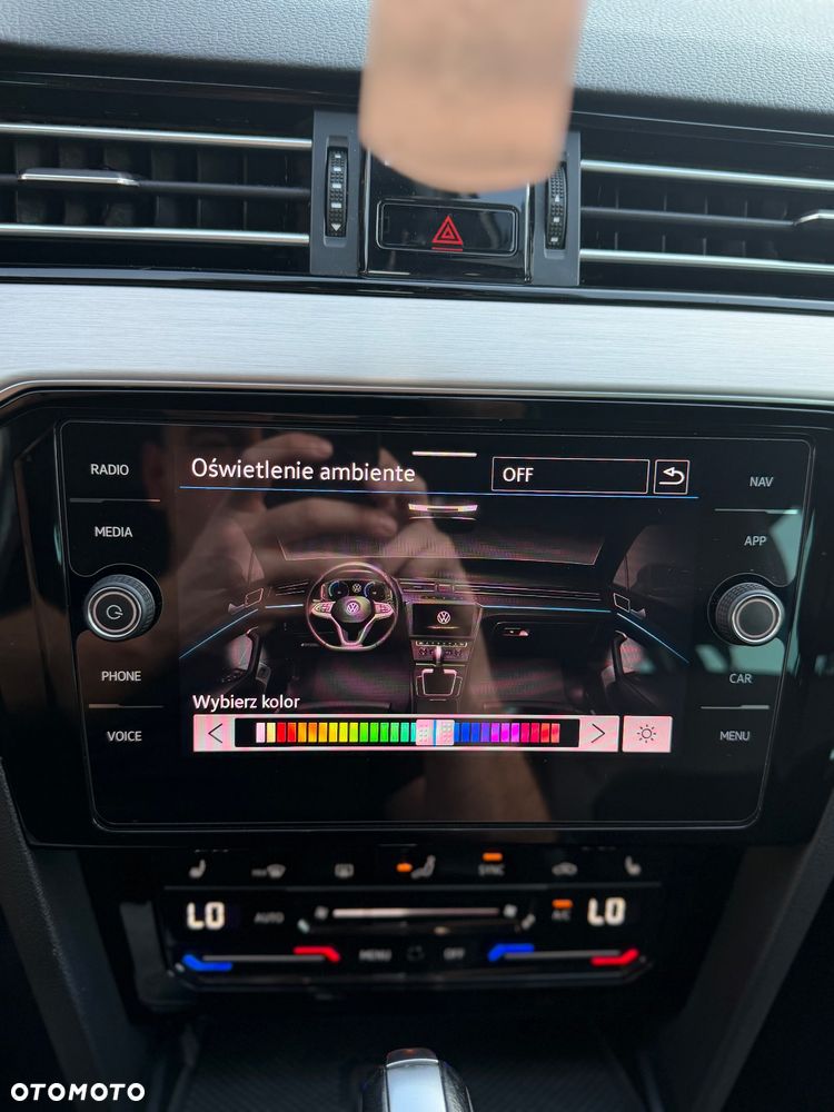 Volkswagen Passat - 26
