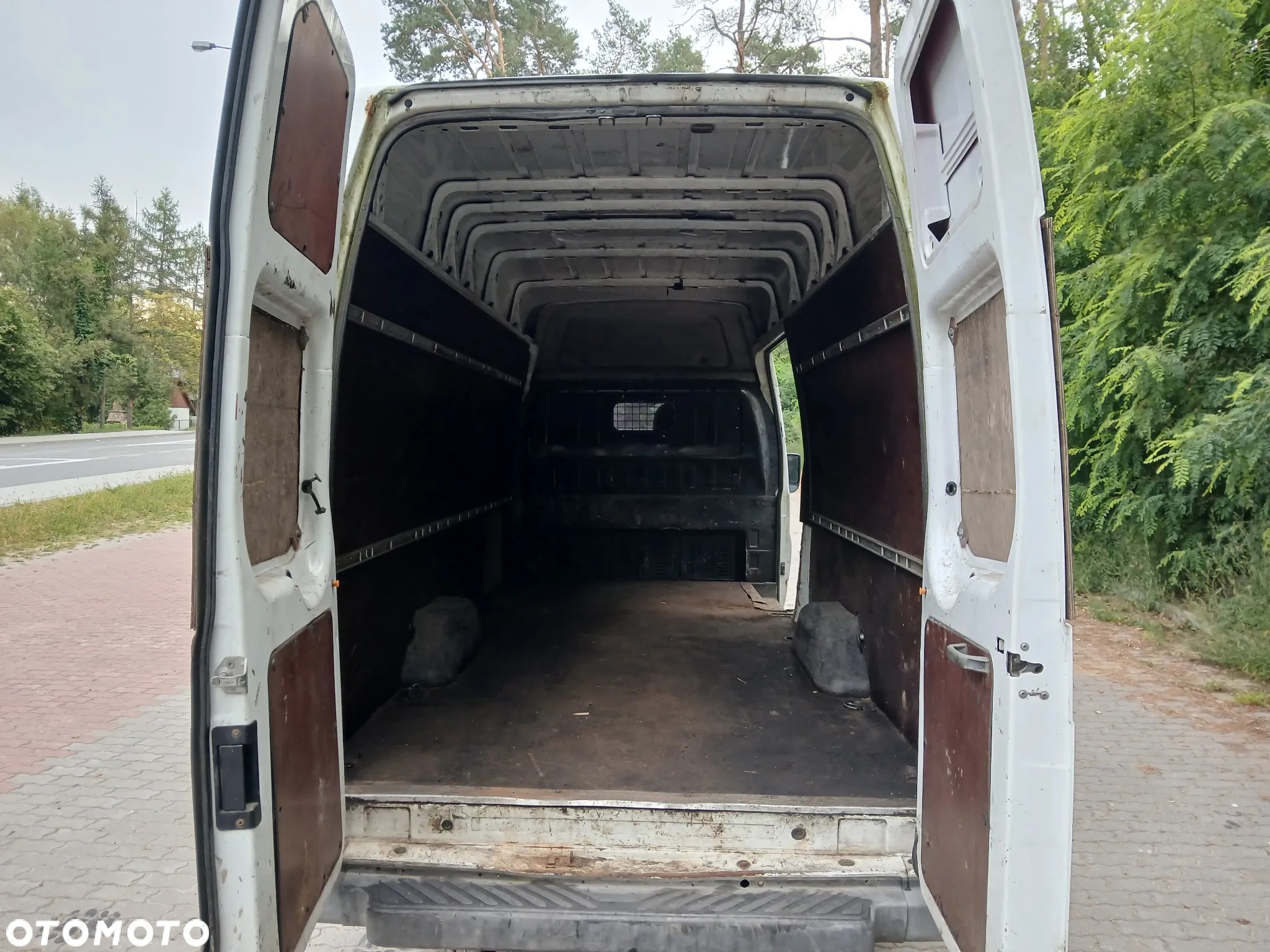 Ford Transit - 12