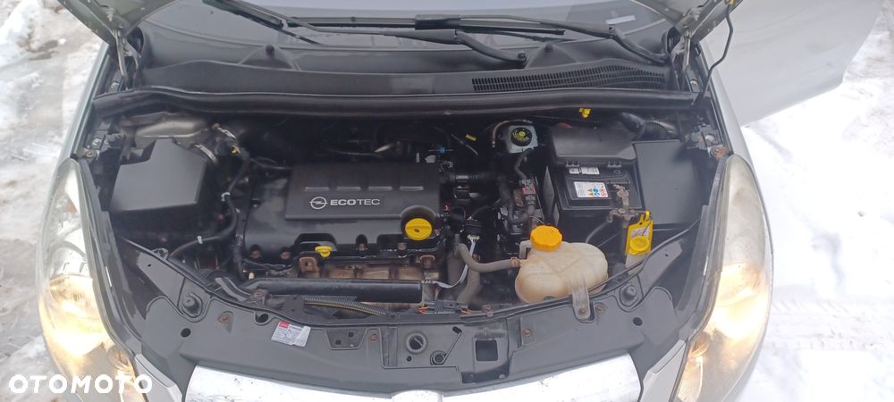 Opel Corsa 1.4 16V Edition 111 Jahre - 9