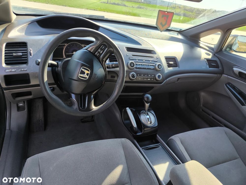Honda Civic 1.8 Comfort - 11