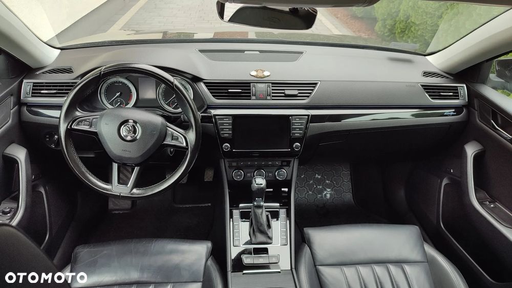 Skoda Superb 2.0 TDI L&K DSG - 5
