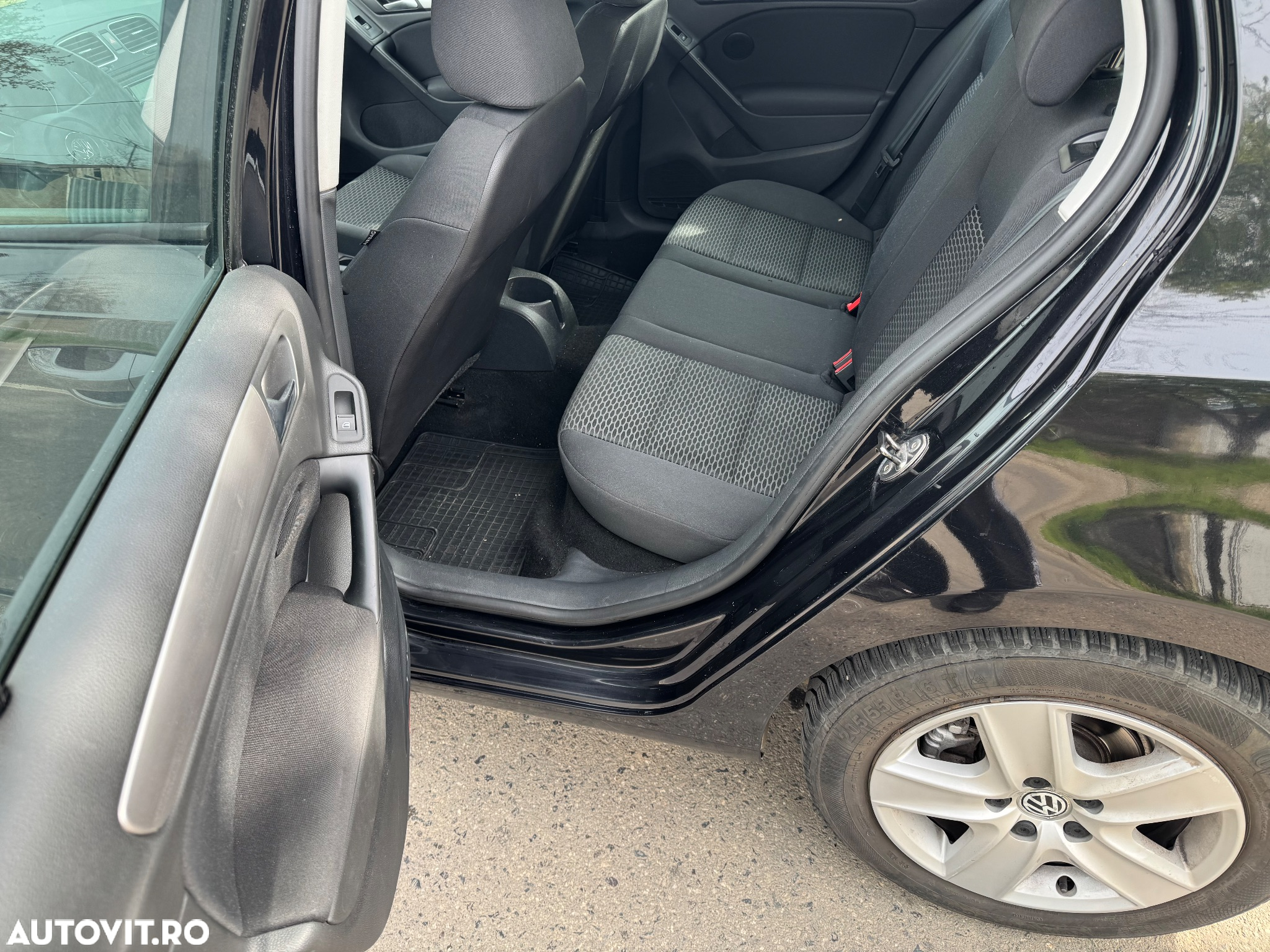 Volkswagen Golf 1.6 Comfortline - 5