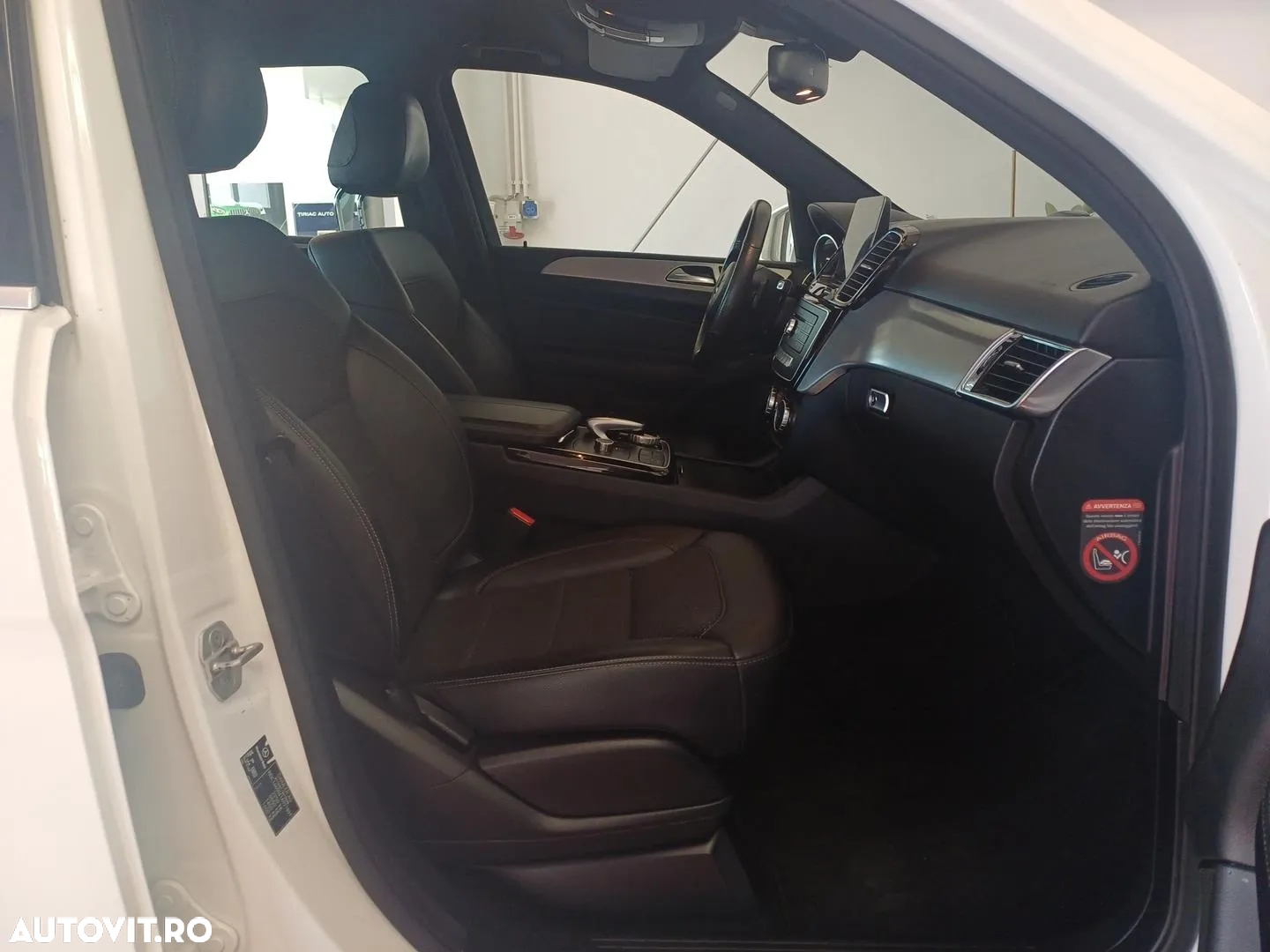 Mercedes-Benz GLE 250 d 4MATIC - 23