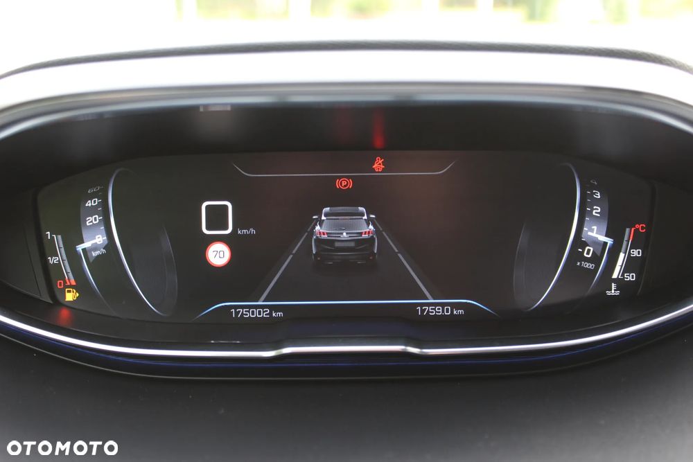 Peugeot 3008 1.2 PureTech Allure S&S - 32