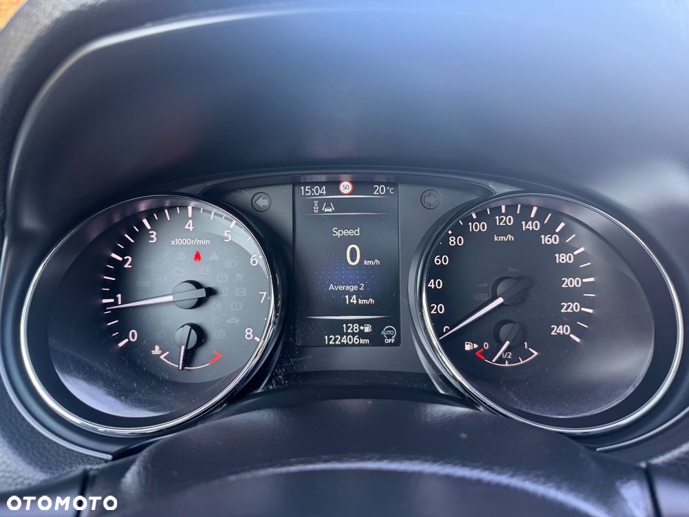 Nissan Qashqai - 25