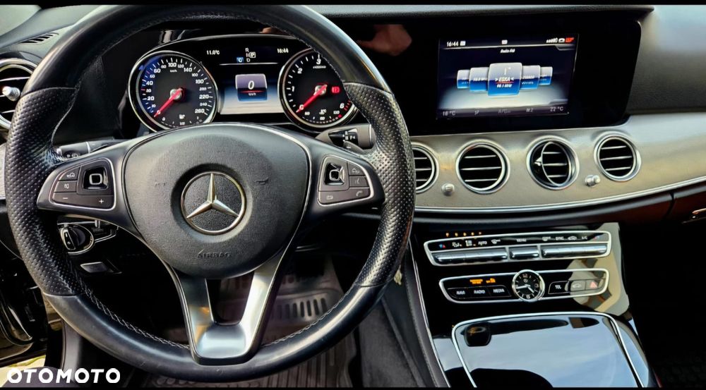 Mercedes-Benz Klasa E 220 d 9G-TRONIC - 8