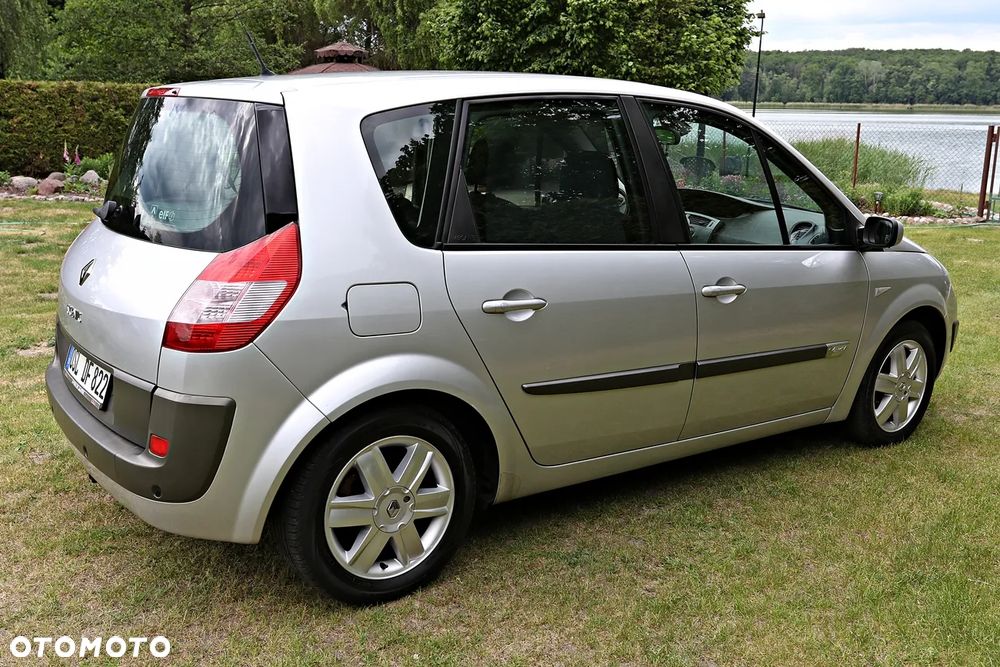 Renault Scenic - 13