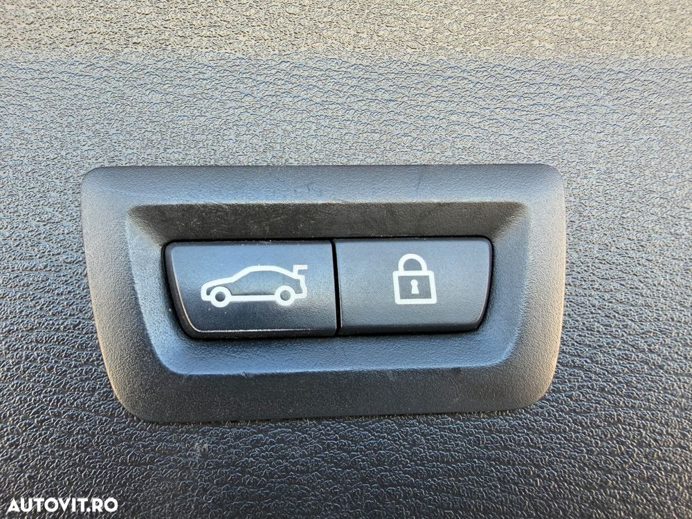 BMW X1 xDrive20d Aut. xLine - 13