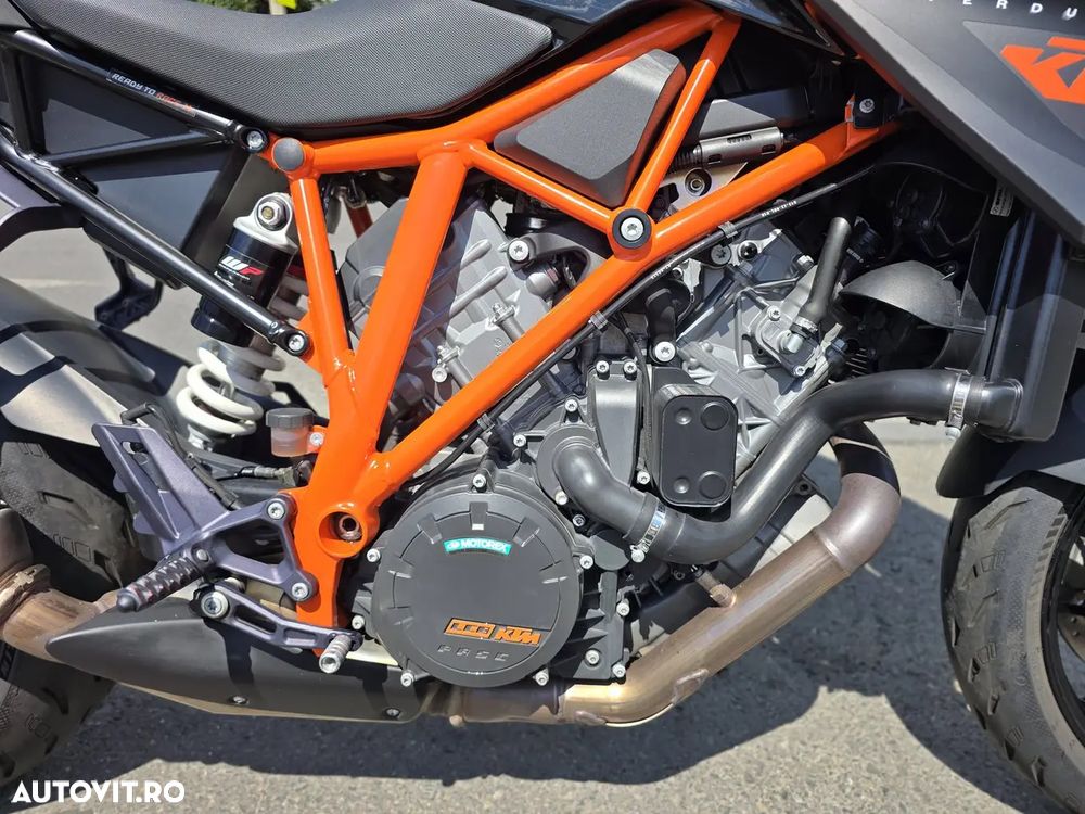 KTM 1290 Super Duke R - 7