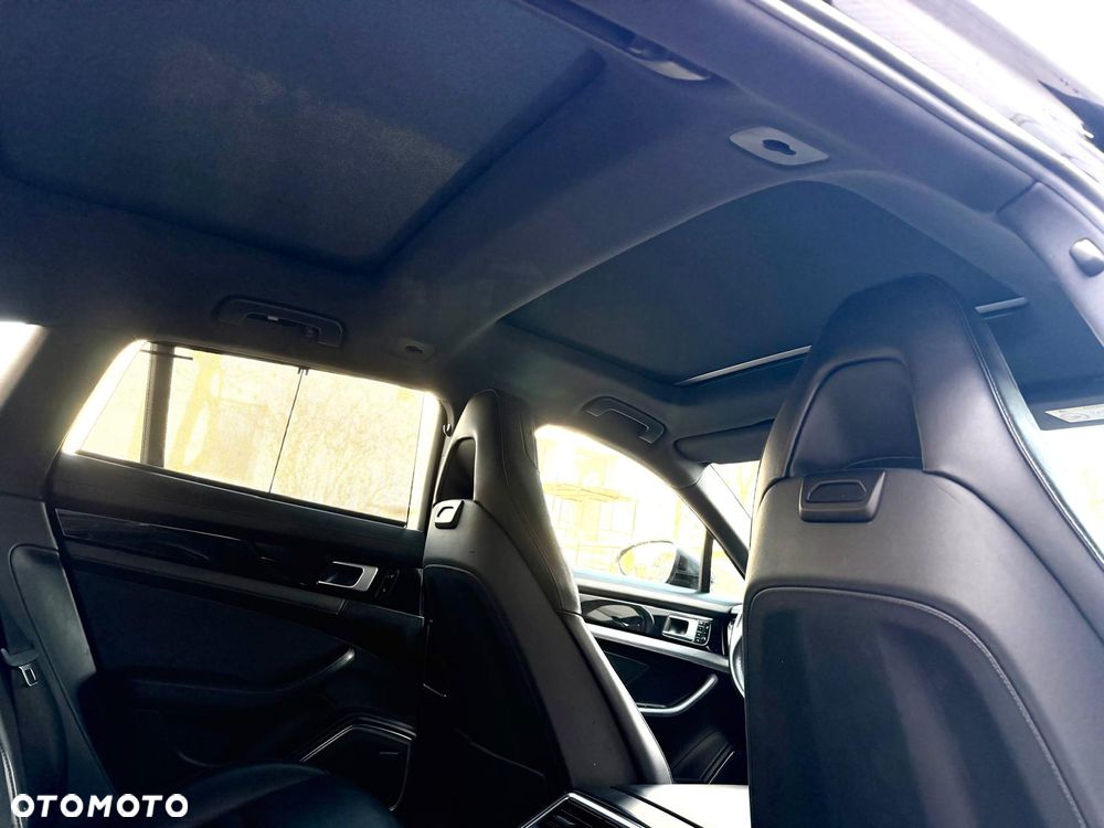 Porsche Panamera 4 E-Hybrid Executive - 9