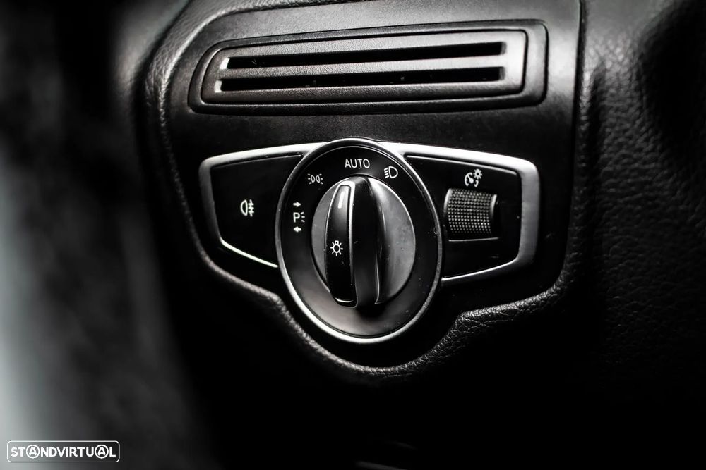 Mercedes-Benz GLC 300 e 4Matic - 12