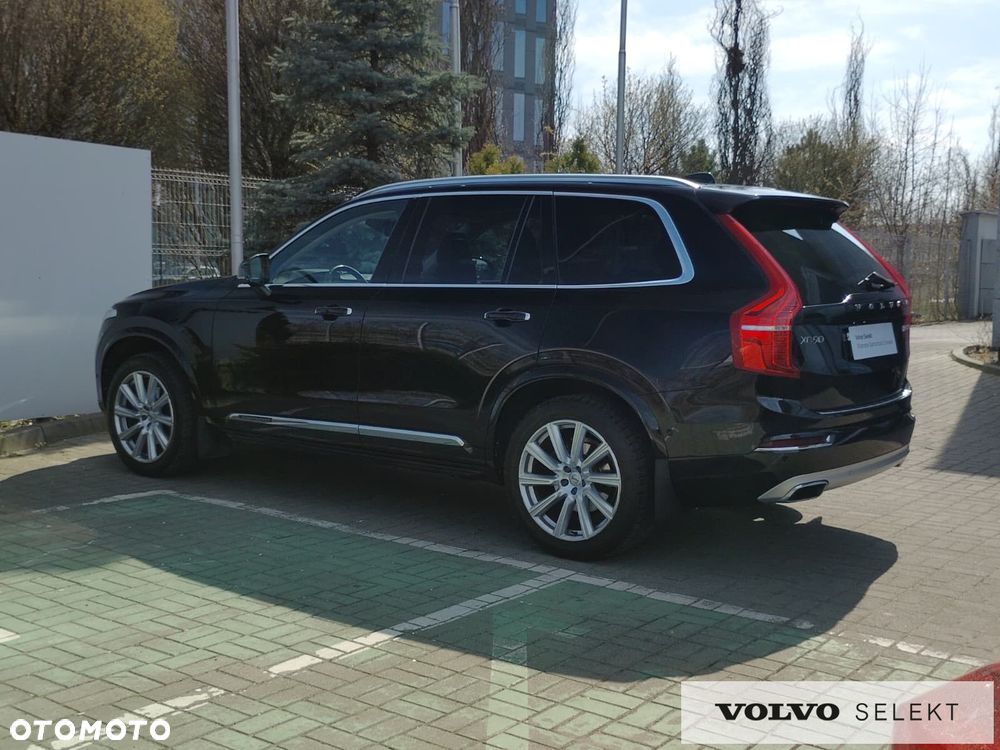Volvo XC 90 - 8