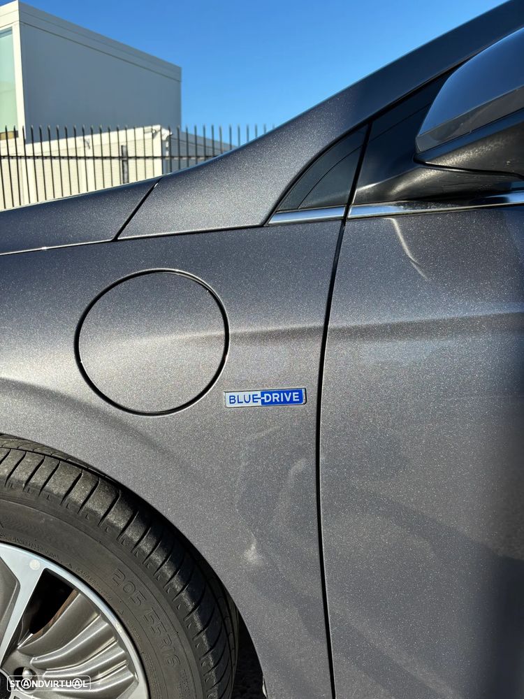 Hyundai Ioniq 1.6 GDI HEV Hybrid Tech - 11