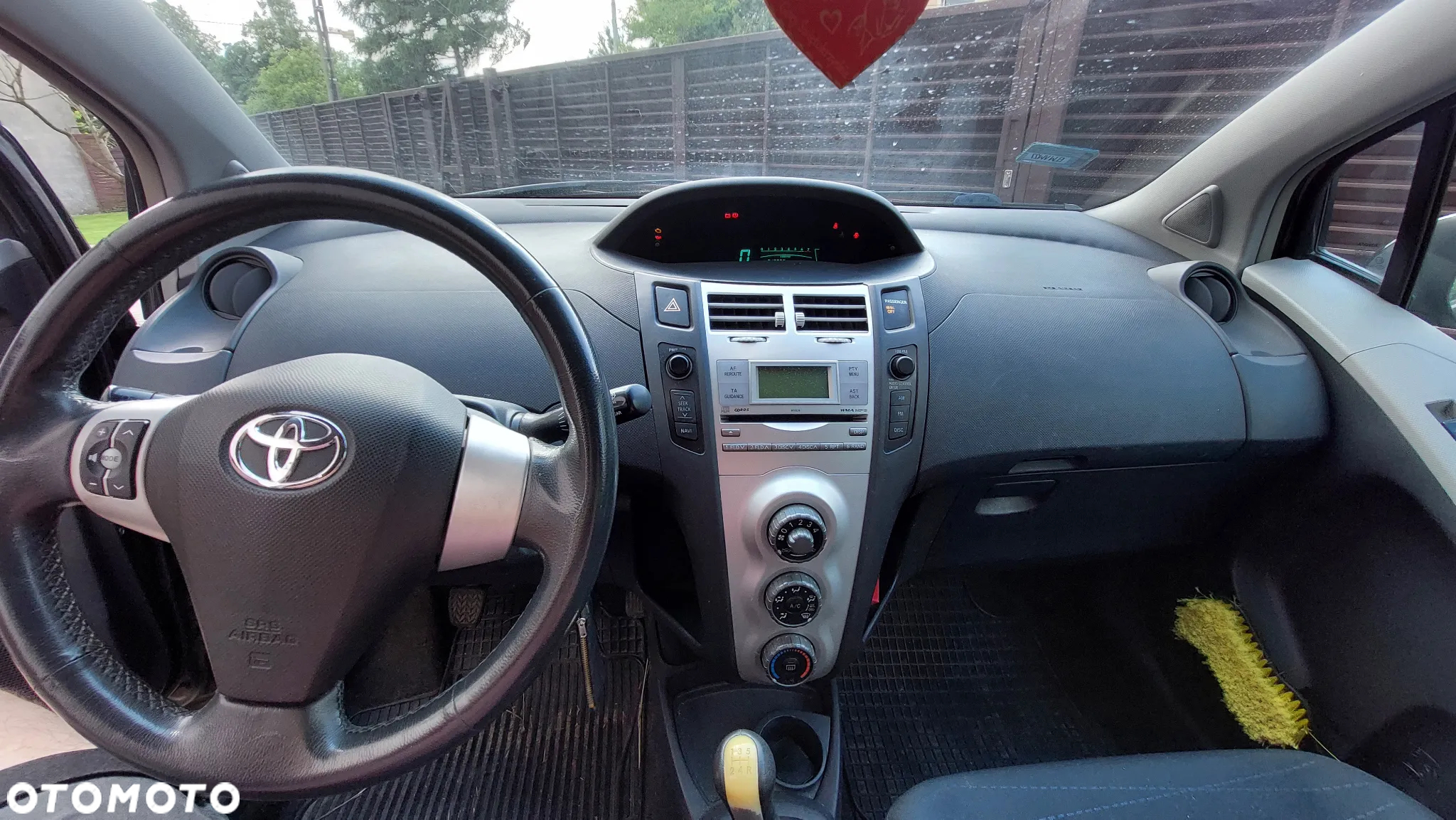 Toyota Yaris 1.3 Terra - 4