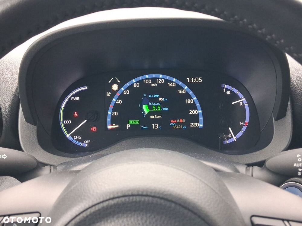 Toyota Yaris Cross Hybrid 1.5 Adventure - 17