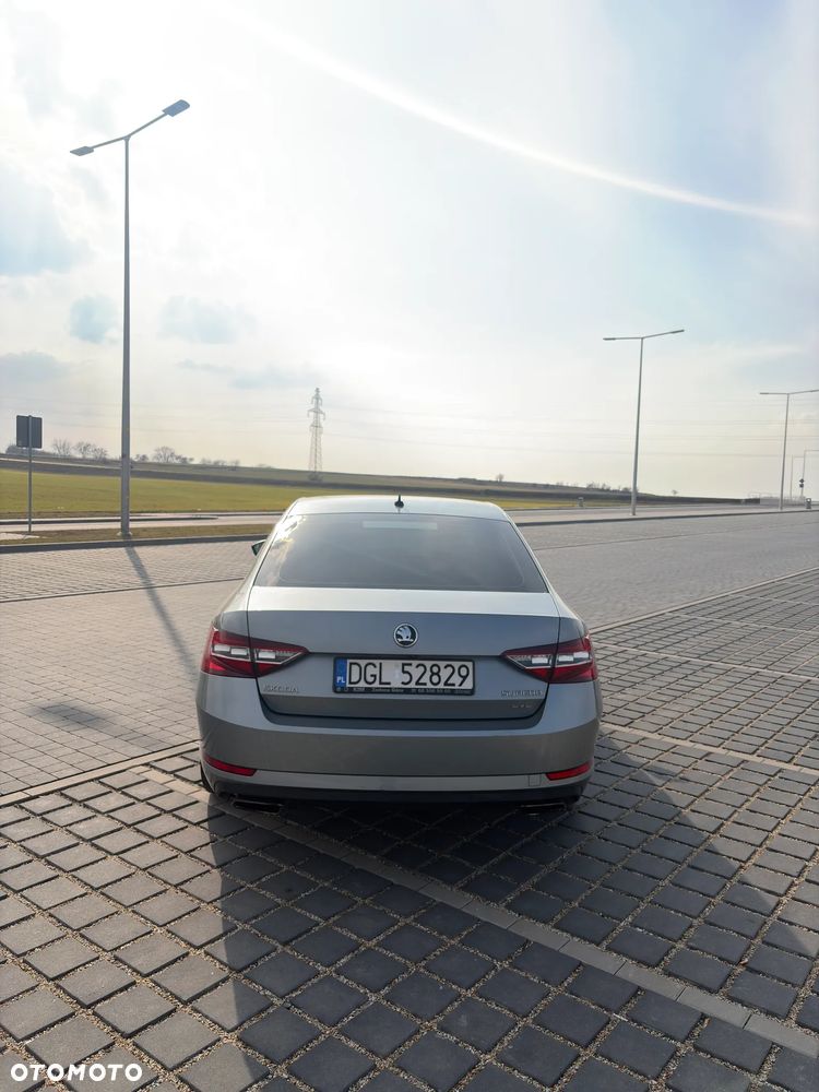 Skoda Superb 2.0 TSI 4x4 Style DSG - 6