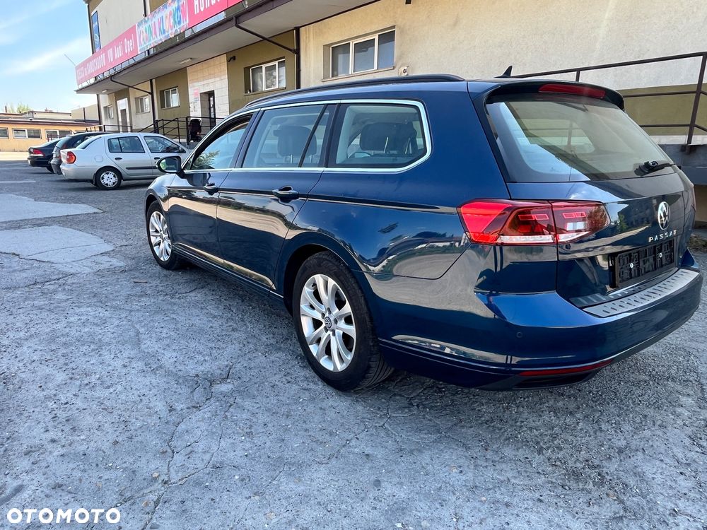 Volkswagen Passat 2.0 TDI SCR DSG Conceptline - 5